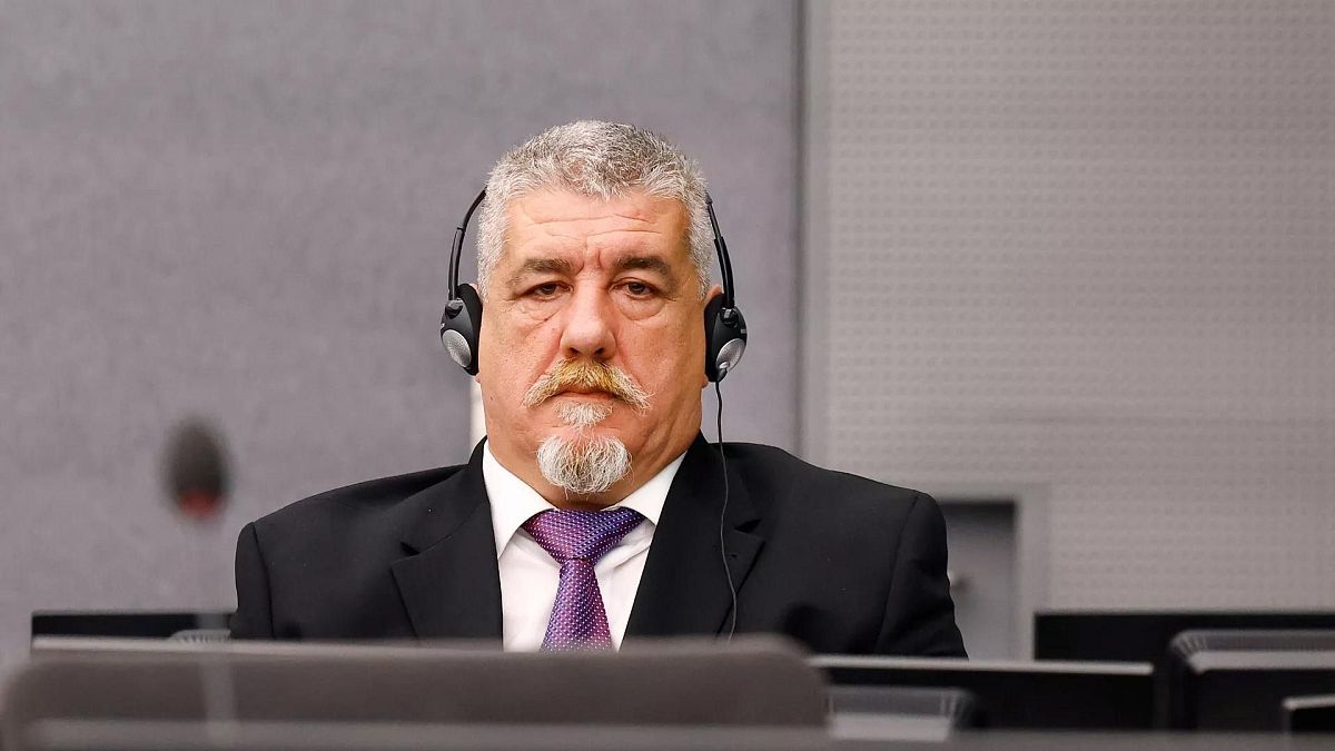 Kosova Kurtuluş Ordusu'nun eski üyesine savaş suçlarından 18 yıl hapis cezası verildi