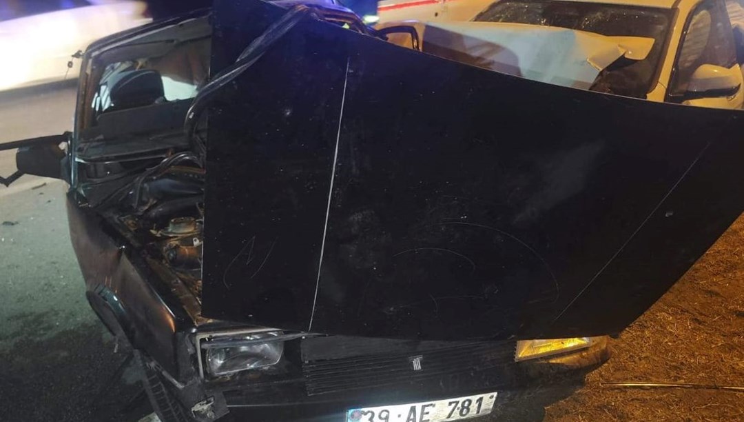 Kırklareli'nde iki otomobil çarpıştı: Ölü ve yaralılar var - Son Dakika Türkiye Haberleri