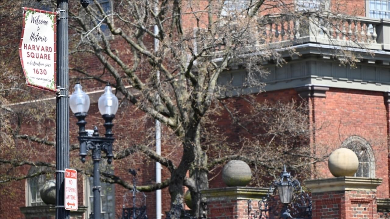 ABD Eğitim Bakanlığı, Harvard'a yeni federal fon verilmeyeceğini açıkladı