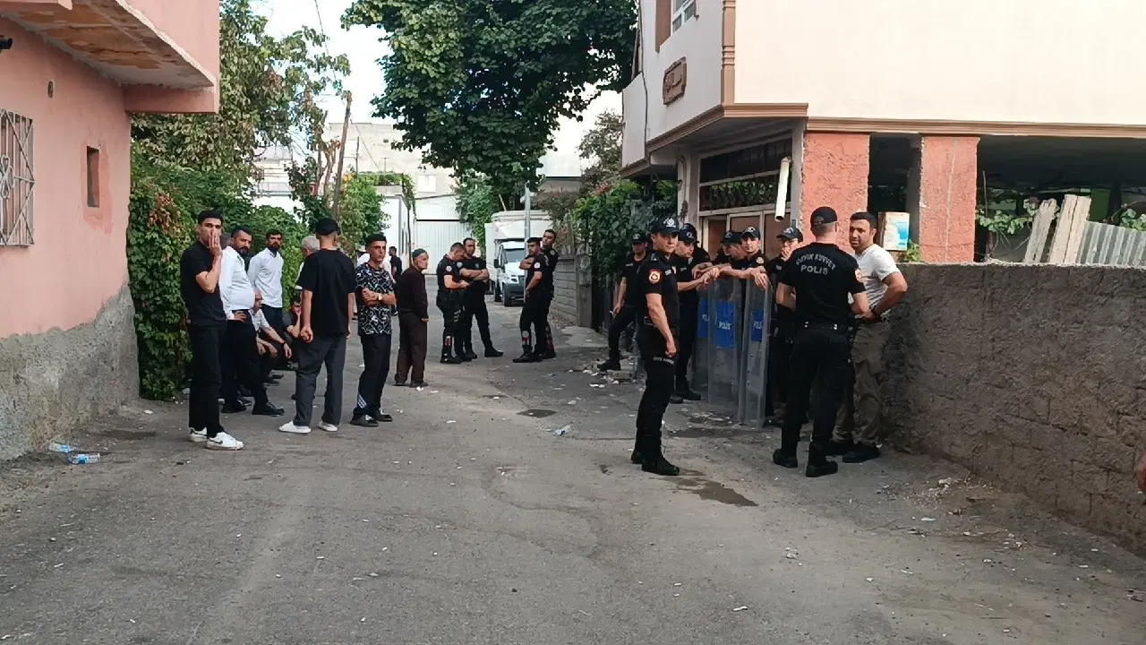 Batman’da Kanlı Olay: Annesini öldürüp Çöp Konteynerine Attı