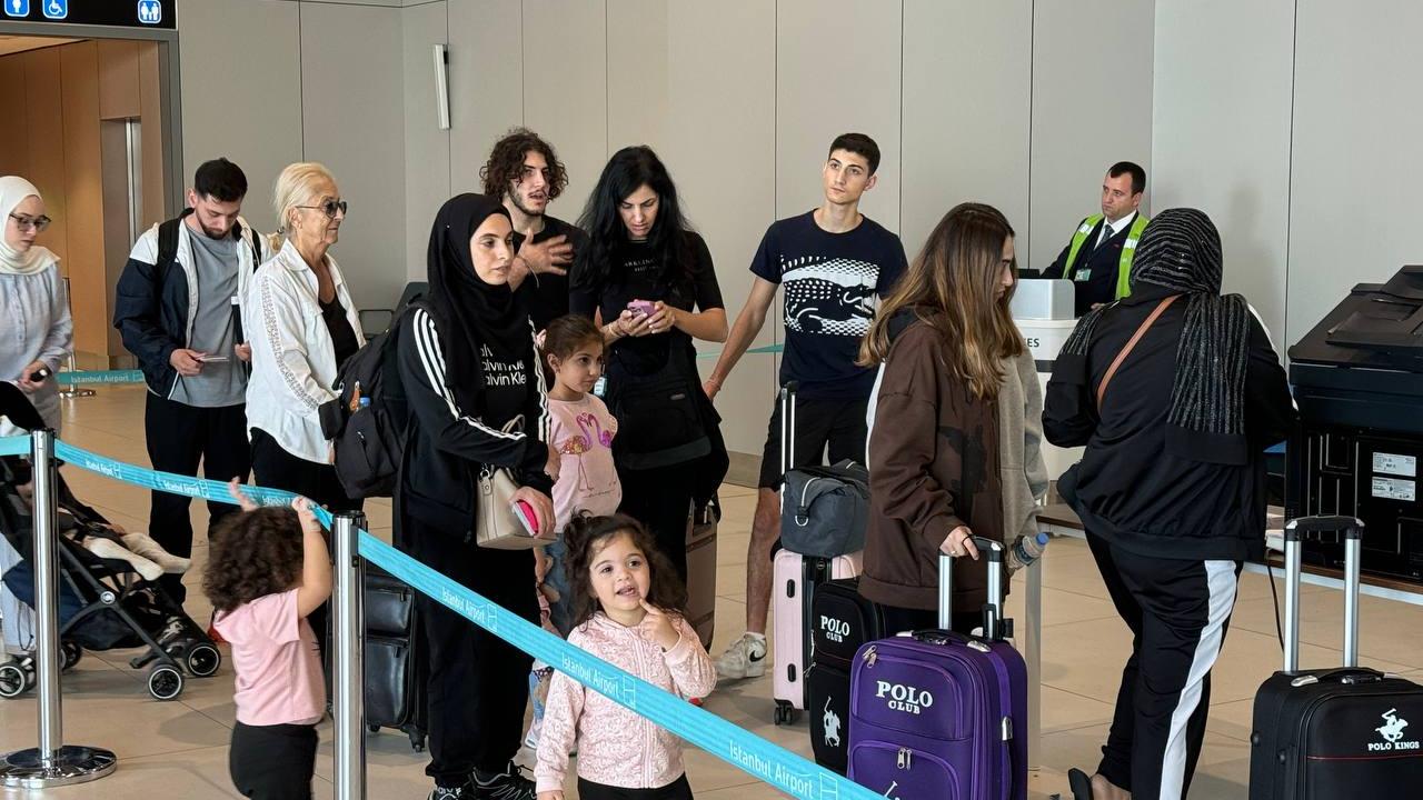 Beyrut'taki Türkiye Büyükelçiliği: Lübnan'dan deniz yoluyla tahliye başladı, hava yolu için hazırlıklar yapıldı