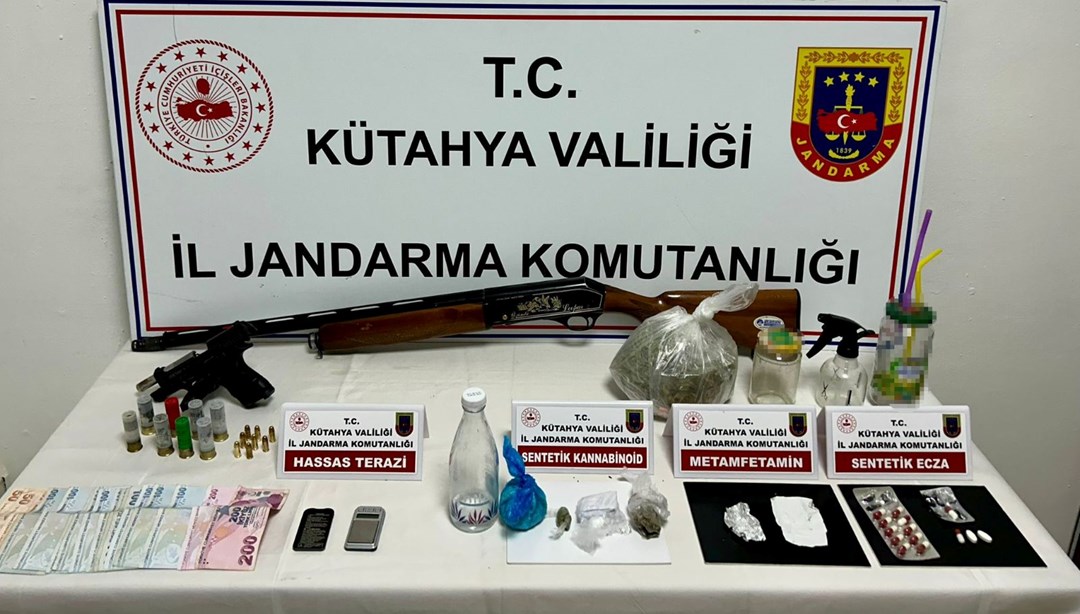 Kütahya'da jandarma uyuşturucuyla mücadele operasyonu: 2 gözaltı - Son Dakika Türkiye Haberleri